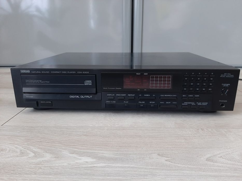 Odtwarzacz CD Yamaha CDX-630E Unikat