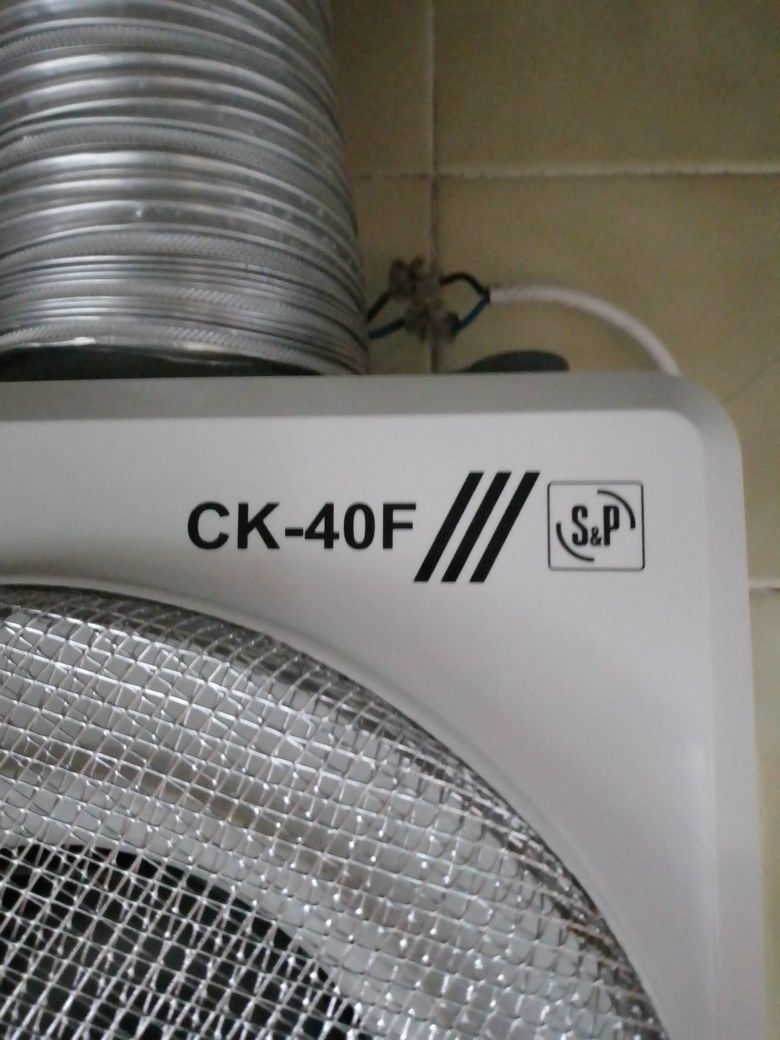 Extractor de fumos CK-40F
