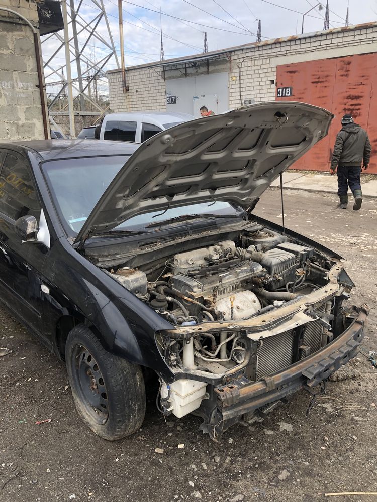 разборка  Kia Sorento d4 cb h1 запчасти рама капот головка