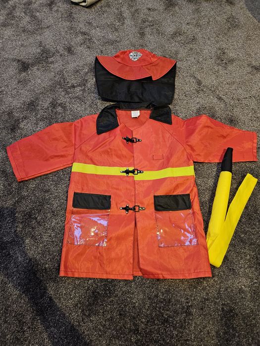 Strój strażaka dla dziecka