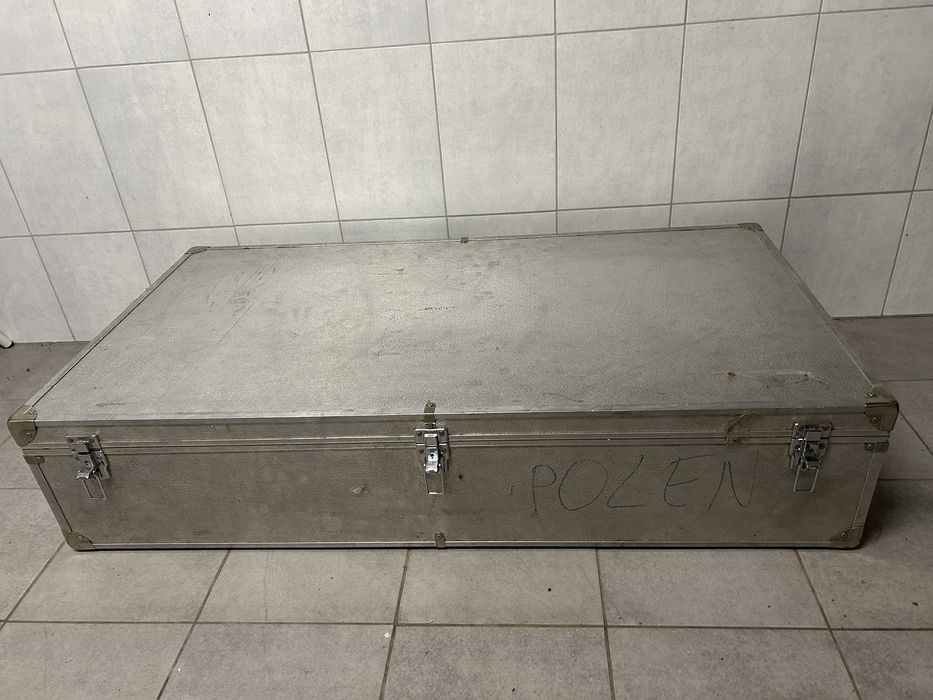 Skrzynia aluminiowa do kampera vana na sprzęt muzyczny