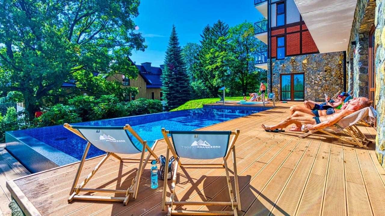 Apartament z basenami sauną i jacuzzi SUPER WIDOK