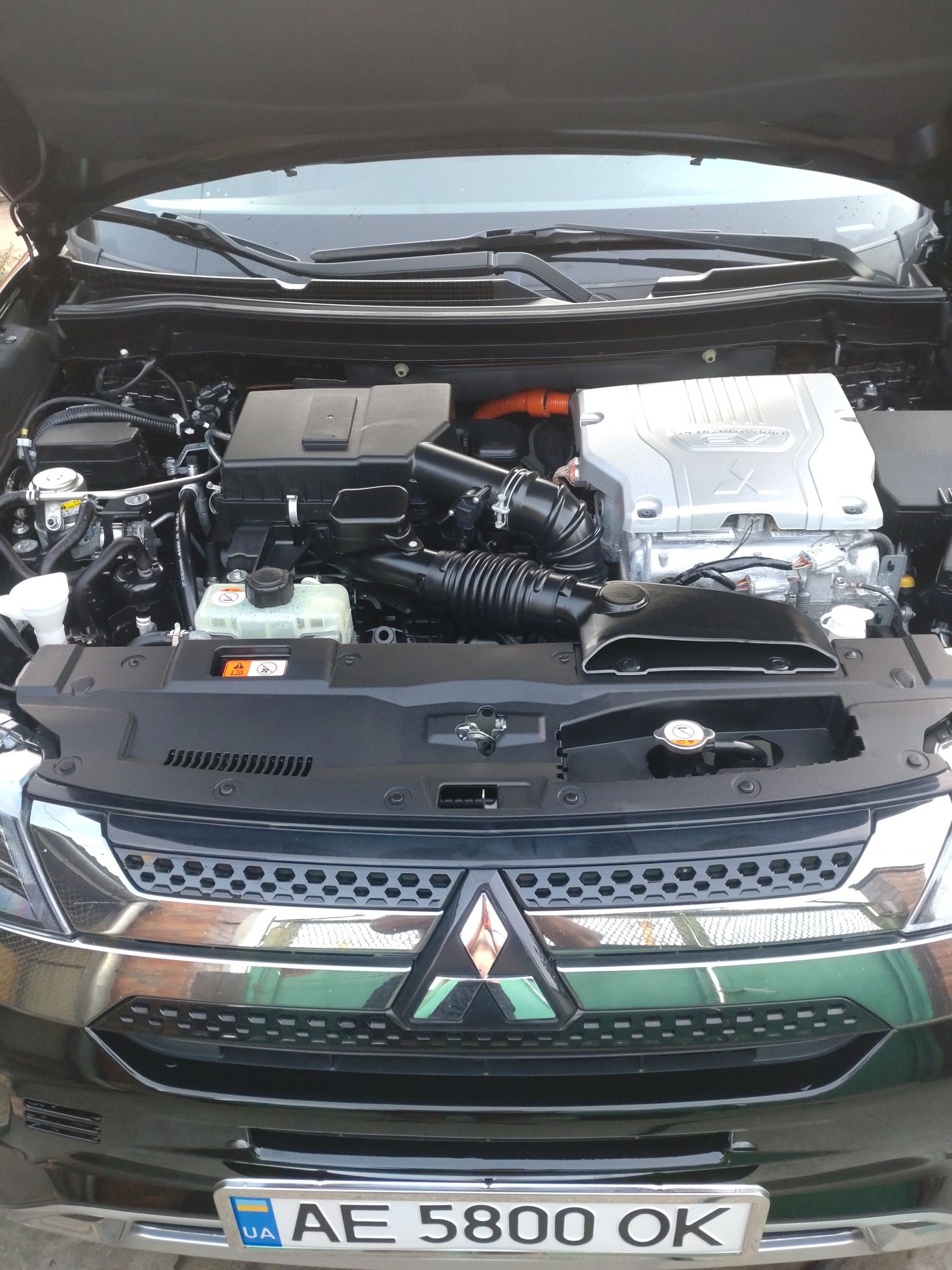 Mitsubishi outlander phev hybrid 2019