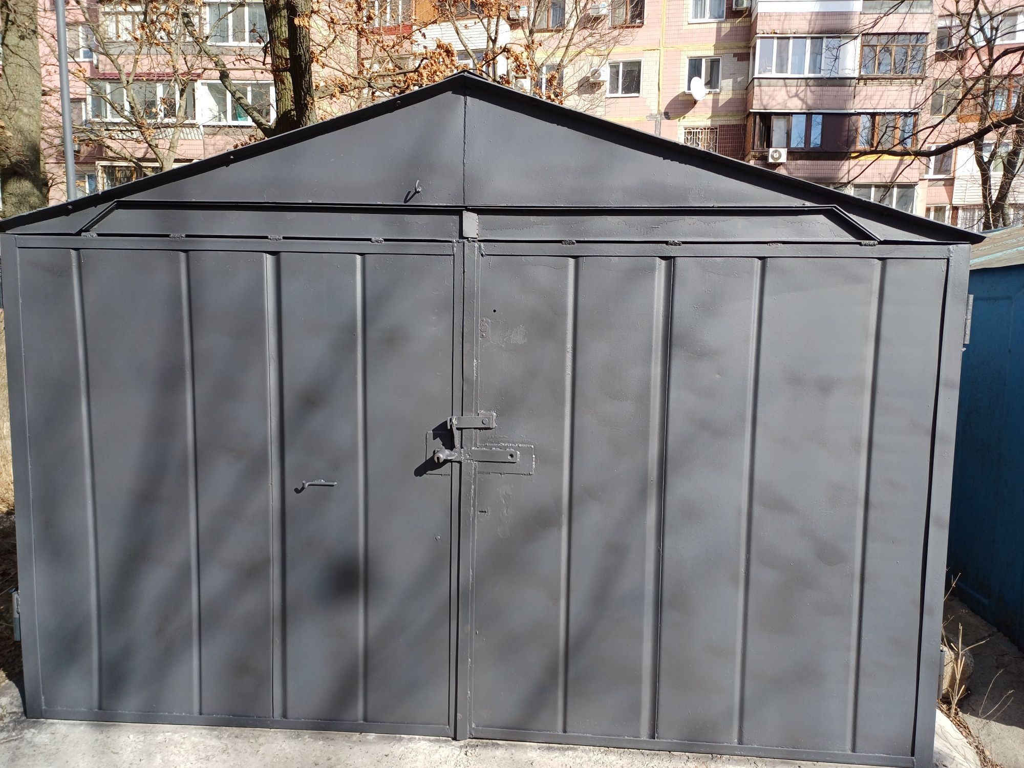 Продаю металлический гаж