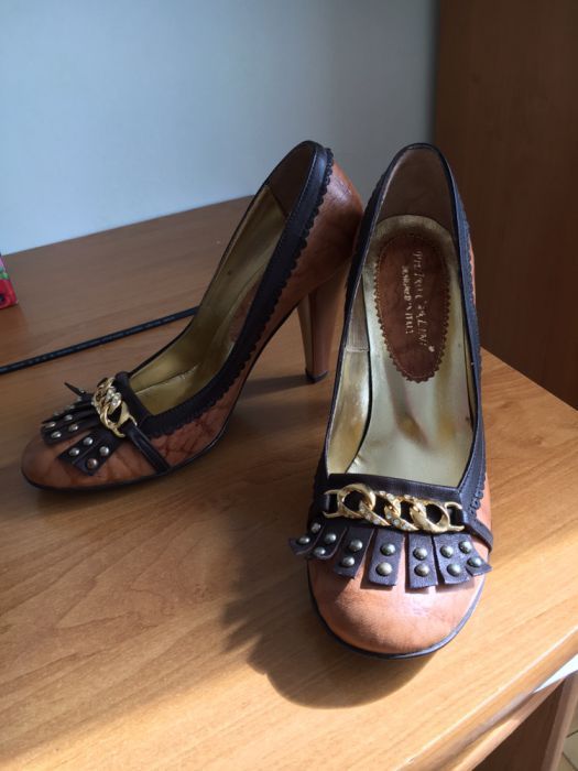 Новые женские кожаные туфли