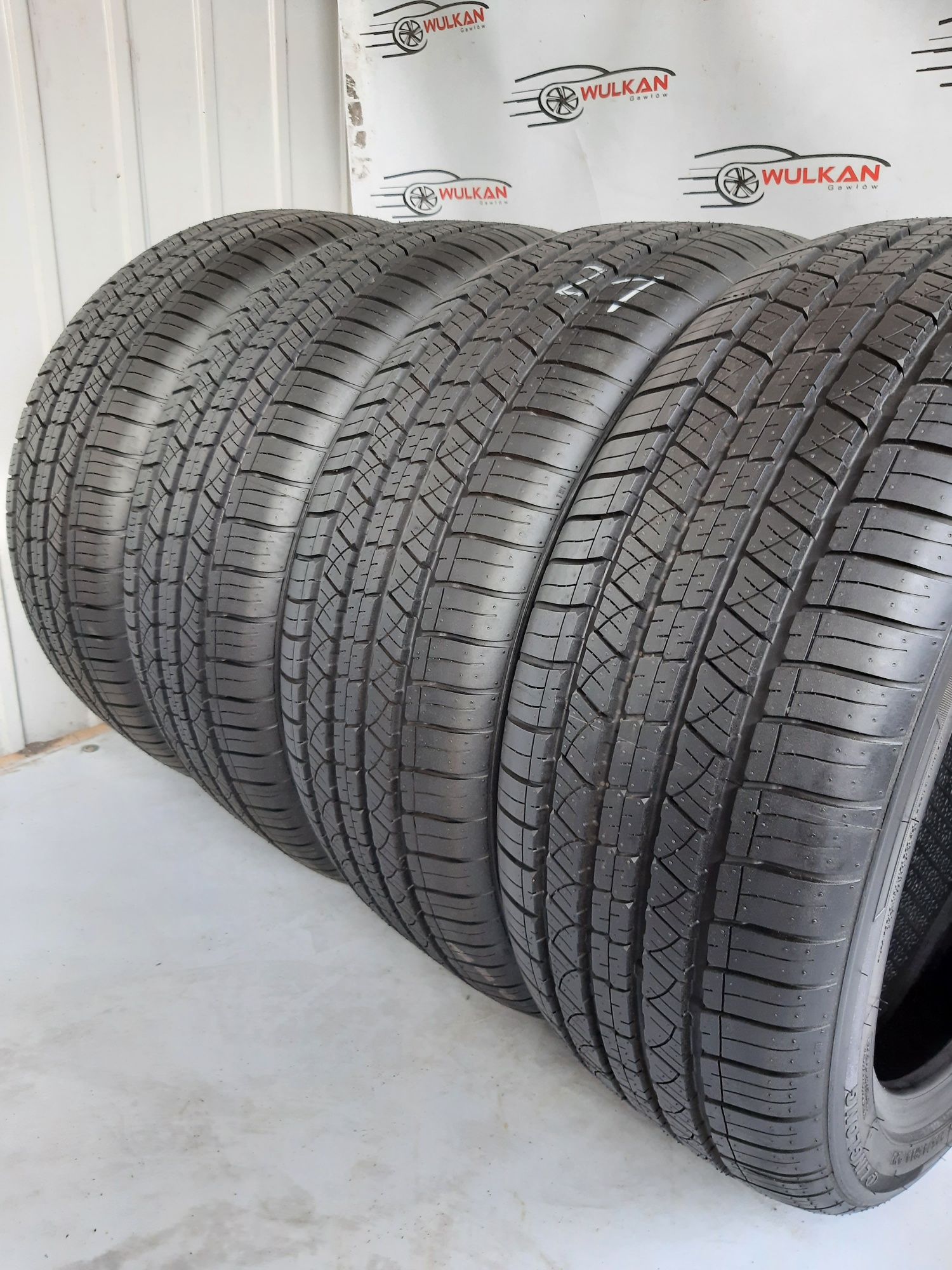 4x 225/45r19 92V Linglong Green-Max 4x4 HP