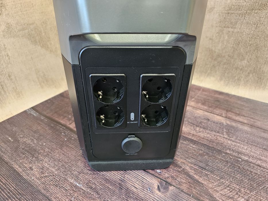 Зарядна станція EcoFlow DELTA (EFDELTA1300-EU) б/в (1260 Вт/год)