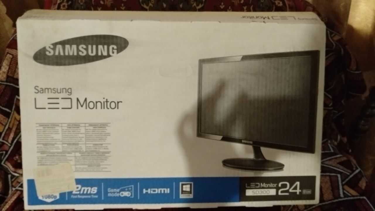 Монитор "Samsung" S24D300H (23.8") б/у