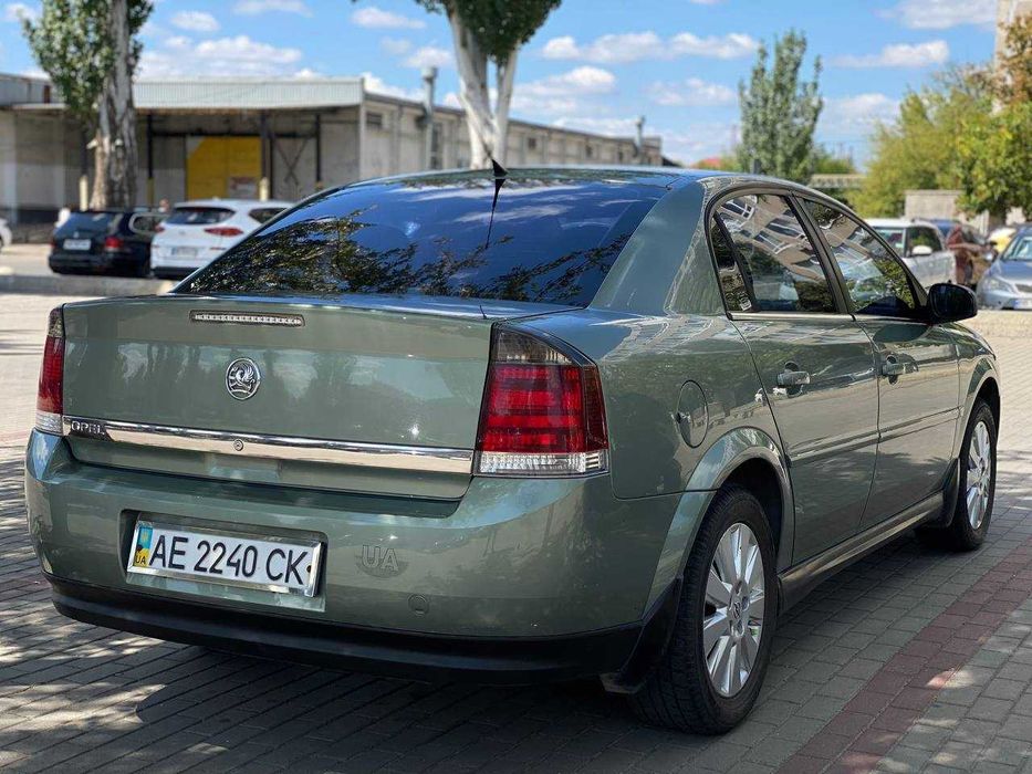 Opel Vectra C механика 2,2 бензин