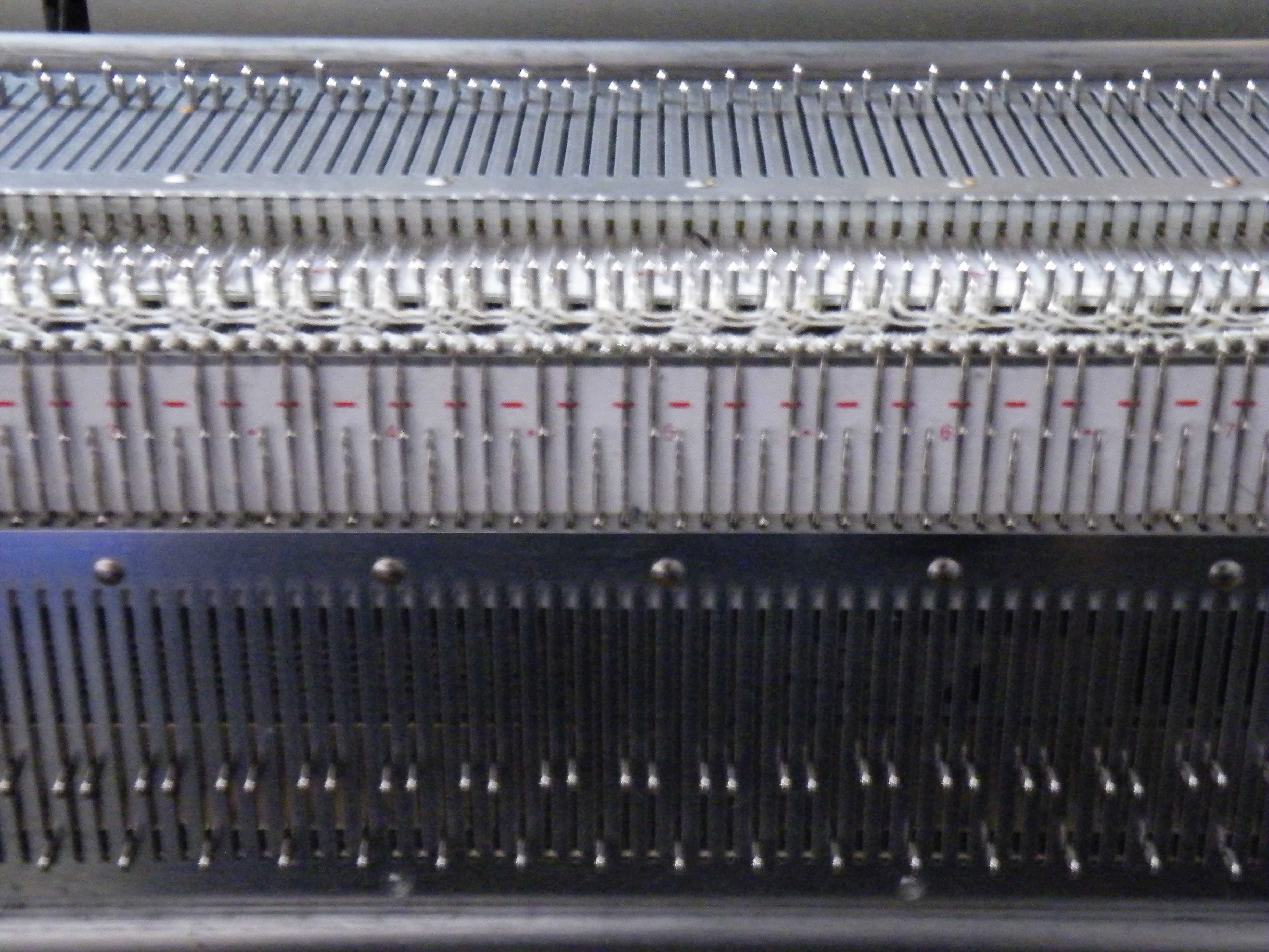 Máquina Tricotar - TIAN QIN - JBL245-2