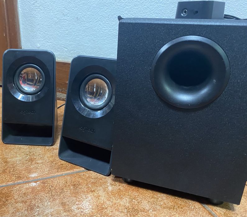 Colunas 2.1 LOGITECH   Z213