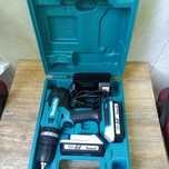 Makita 18V Wkrętarka HP 488D udar komplet BDB