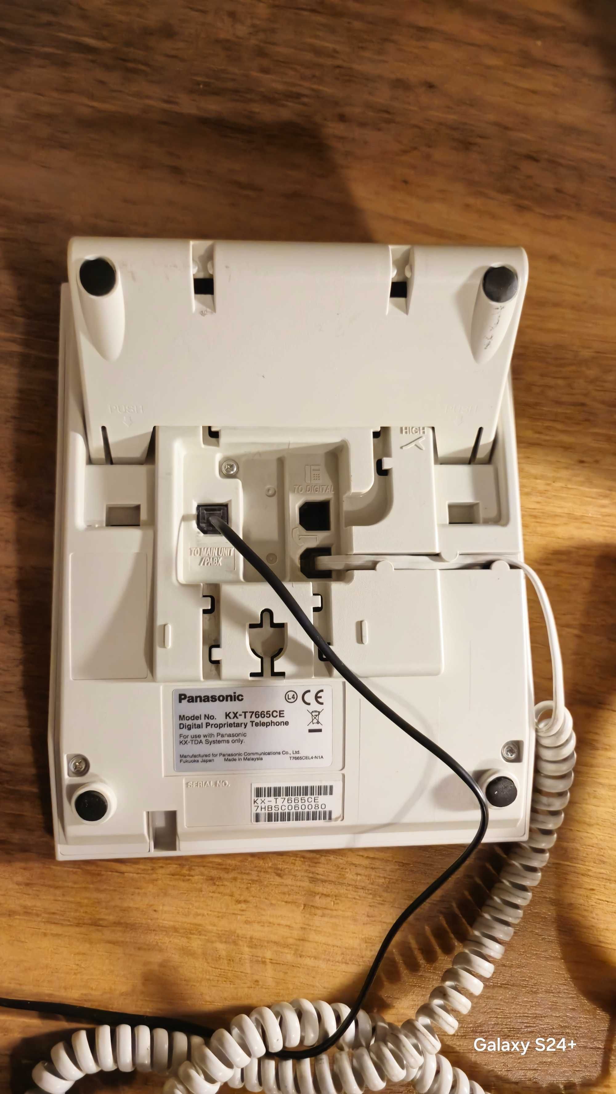 Telefon Panasonic KX-T7665