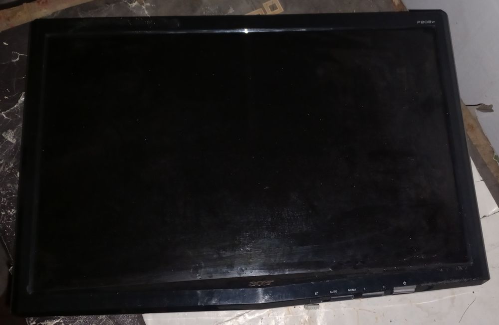 Монитор на запчасти Acer p203w