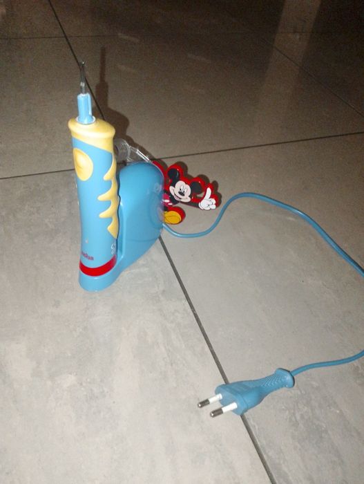 Oral b Mickey Mouse
