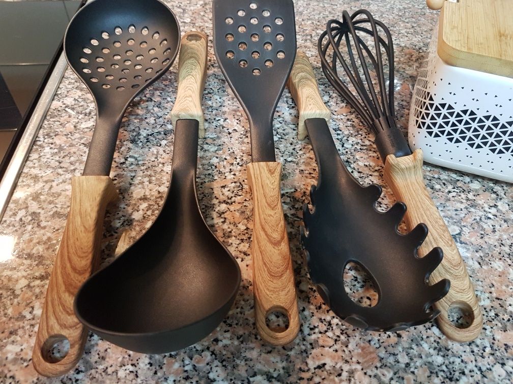 Vendo utensílios cozinha como  novos