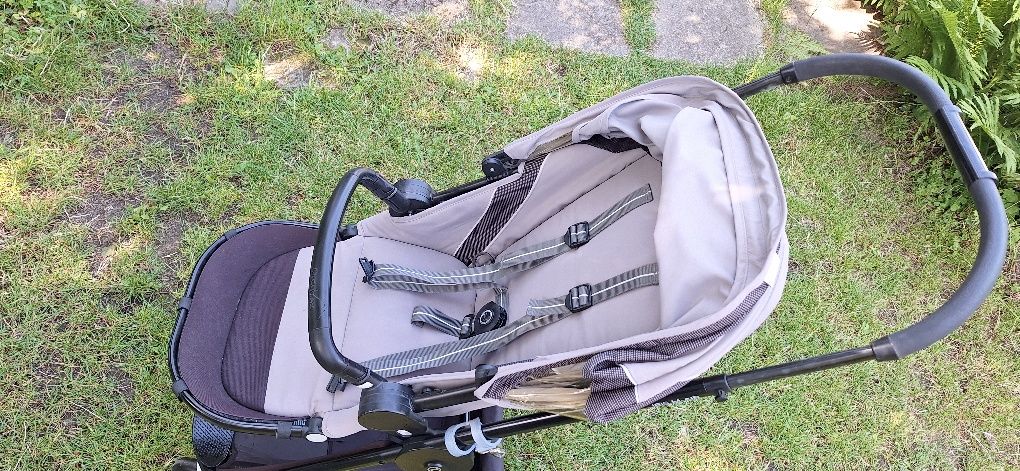 Wozek spacerowy Cybex Iris M-air