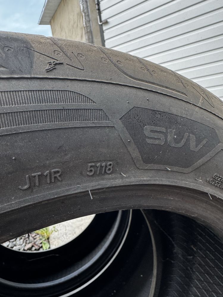Goodyear eagle f1 275/45/20