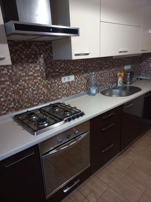 Оренда 3 кімнатної квартири по вул. Захисників України