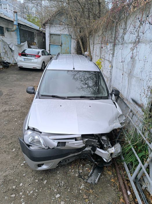 Daca Logan MCV 2008 після ДТП