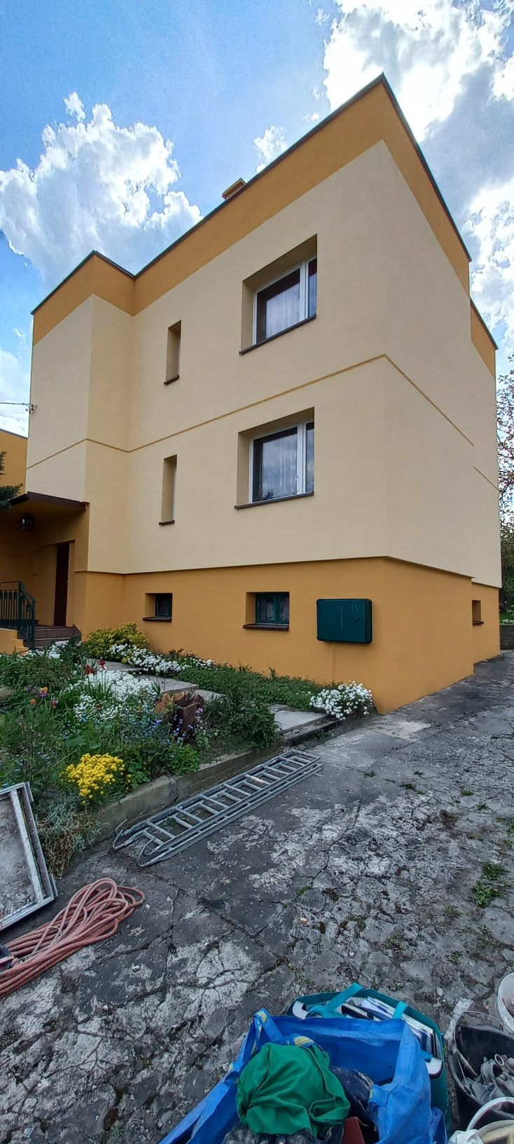 Elewacje Docieplenia budynków ,malowanie ,gładzie