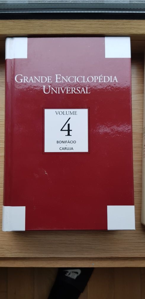 Varias Enciclopédias Universal ; História  de Portugal ; Dicionários