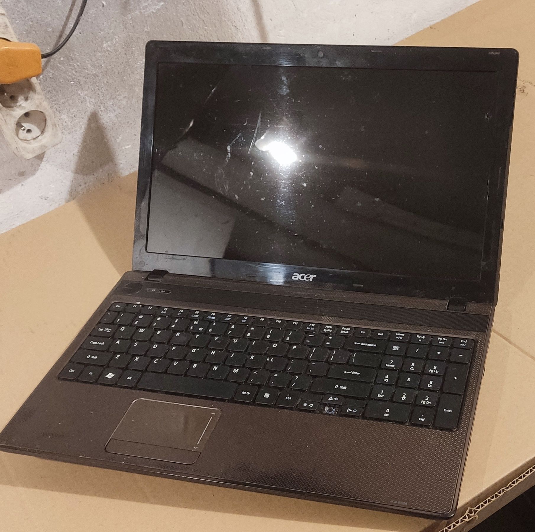 Laptop ACER Aspire 5552 AMD Matryca OK