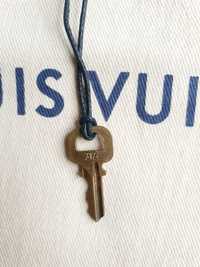 Chave cadeado Louis Vuitton