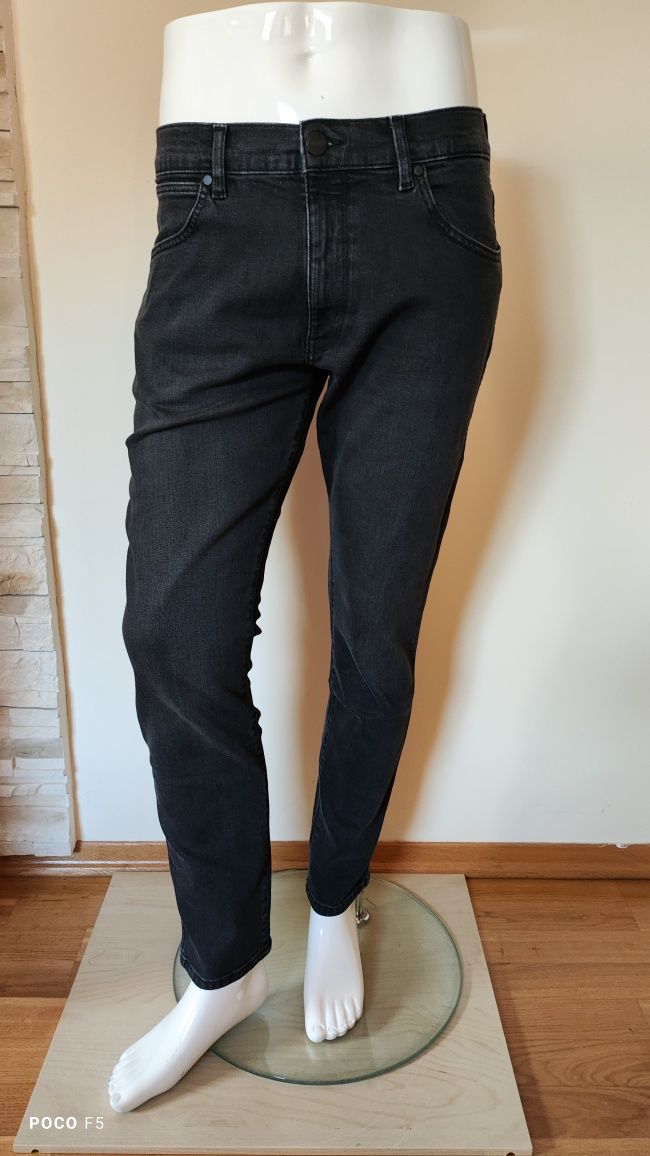 Wrangler Larston Like a Champ czarne męskie jeanscrozm 34/32 jak 35/32
