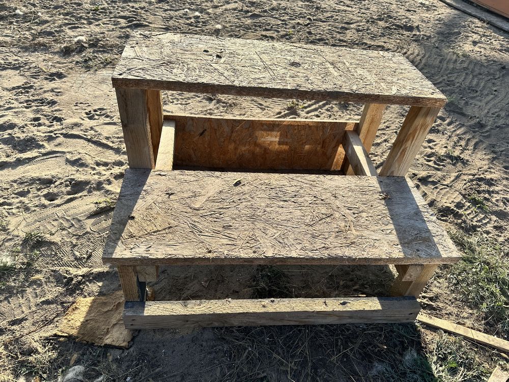 Schodki z płyt OSB solidne pilnie oddam