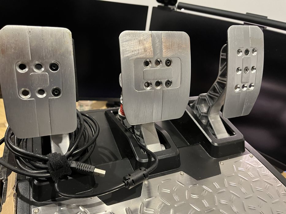 Pedais Thrustmaster TLCM - com célula de carga