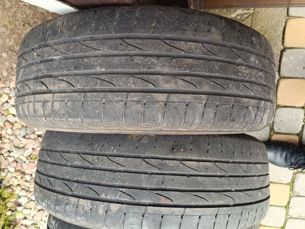 Sprzedam opony letnie 215/65/17 Bridgestone