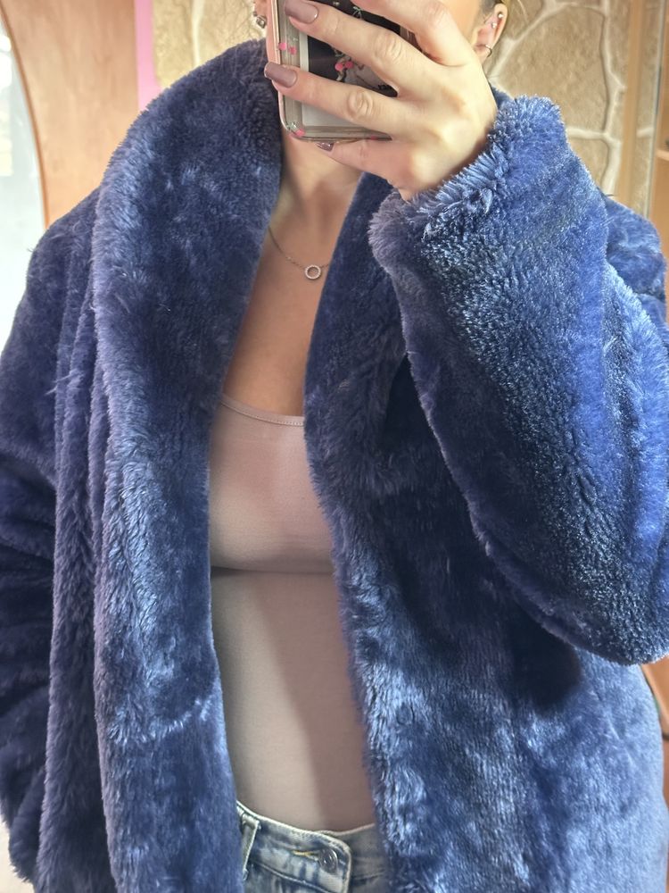 Niebieska kurtka zimowa futro futerko Missguided