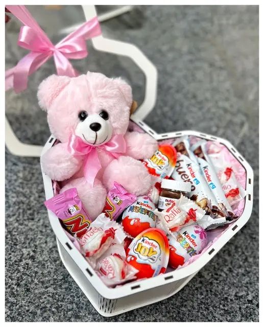 Подарункові бокси на свята