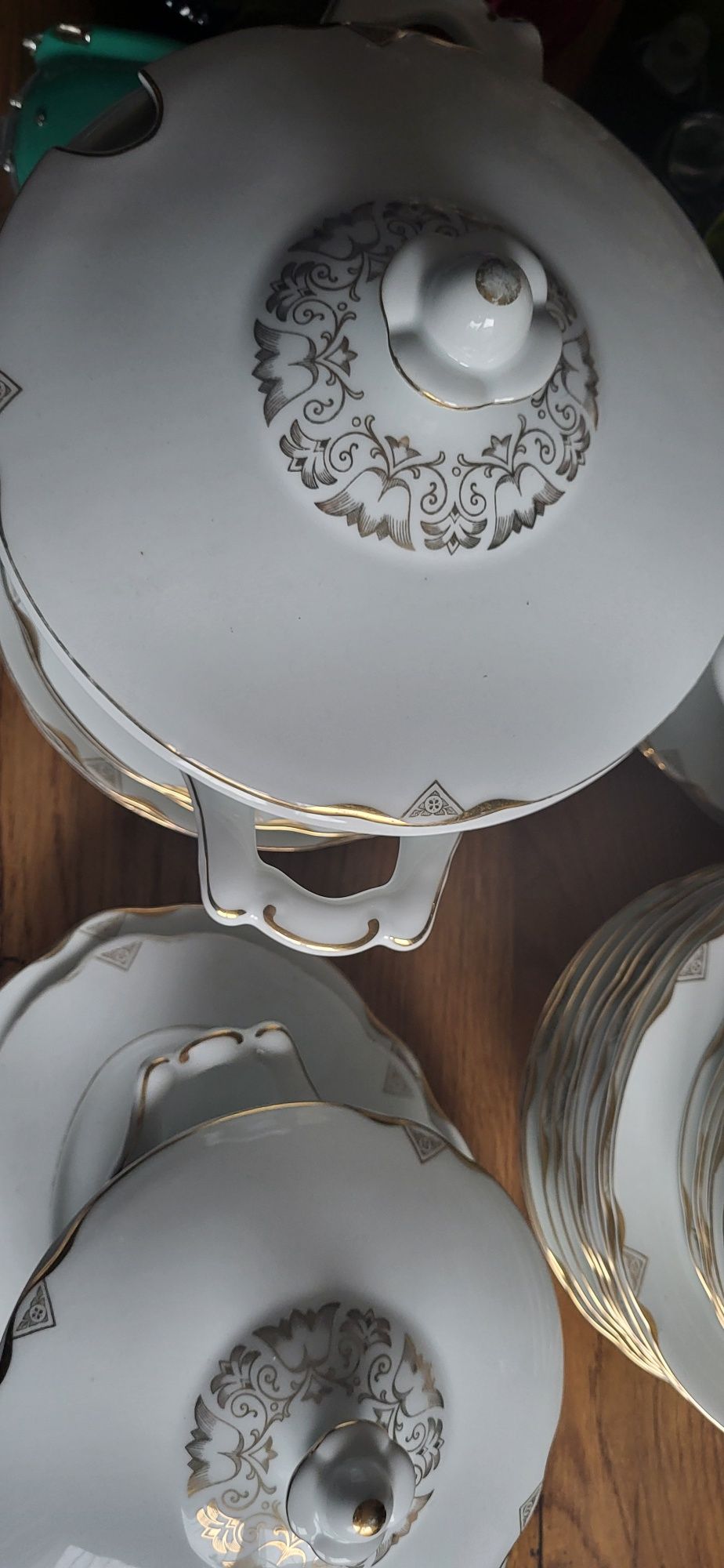 Serwis porcelanowy obiadowy ,2 wazy