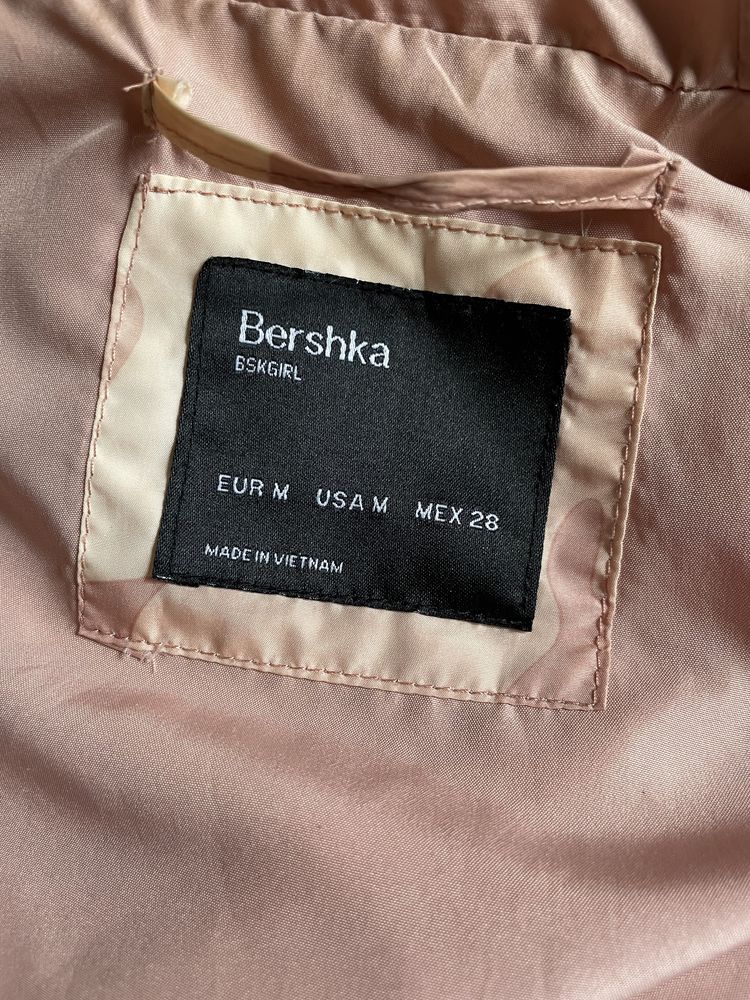 Вітрівка жіноча Bershka