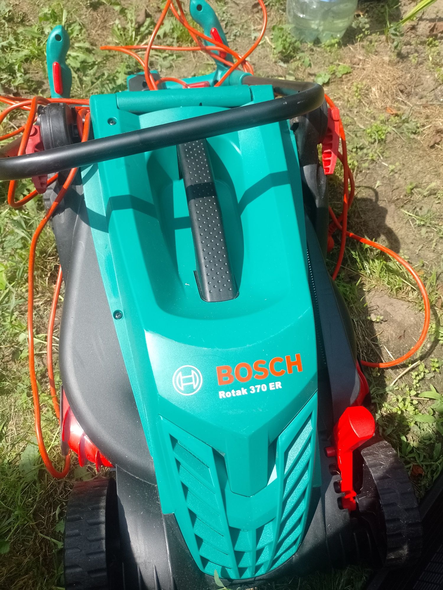 Kosiarka elektryczna firmy Bosch Rotak