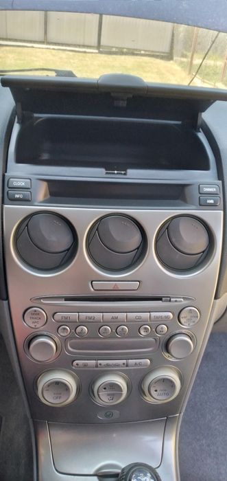 Mazda 6   1.8 бензин