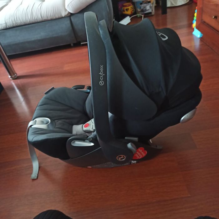 Fotelik samochodowy marki Cybex Cloud