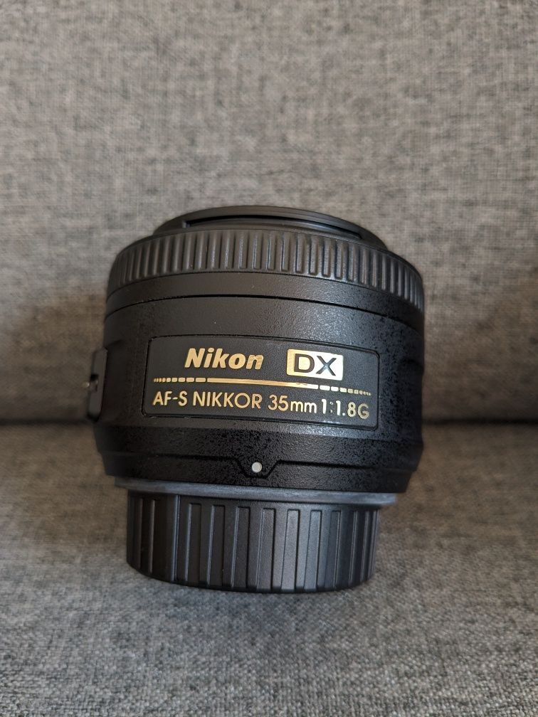 Nikon DX AF-S Nikkor 35mm 1:1.8 G