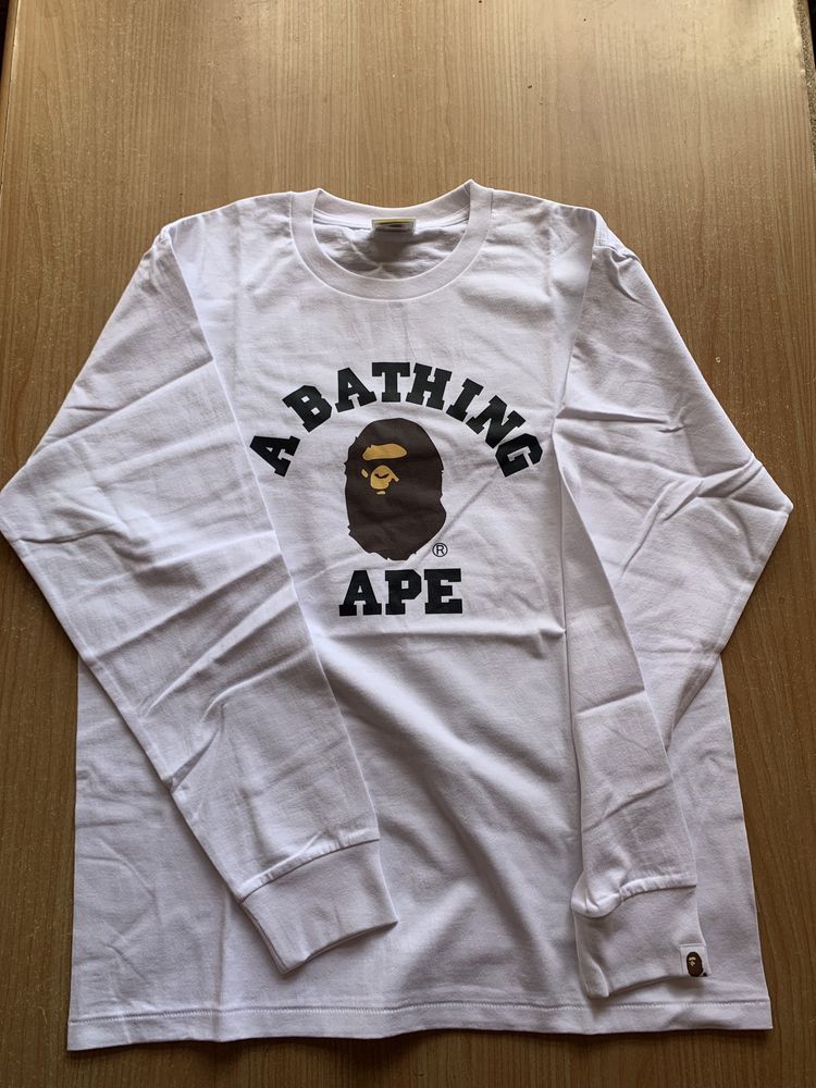 Футболка лонглслів Bape A Bathing Ape Long Sleeve College T-shirt