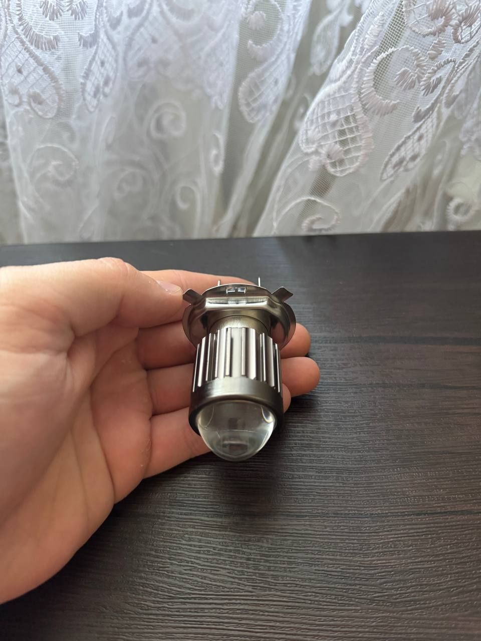 Led H4 линза лампочка авто мото потужна лінзована лампочка Н4