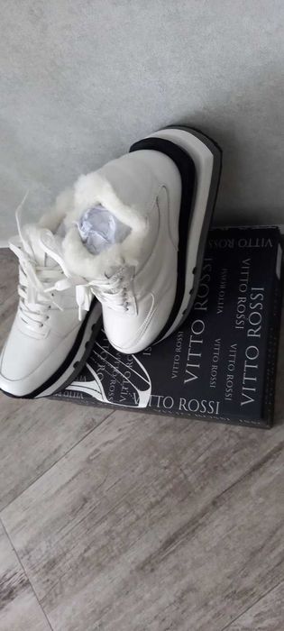 Женские Зимние Кроссовки VITTO ROSSI.