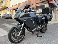 BMW  f800st cinzenta