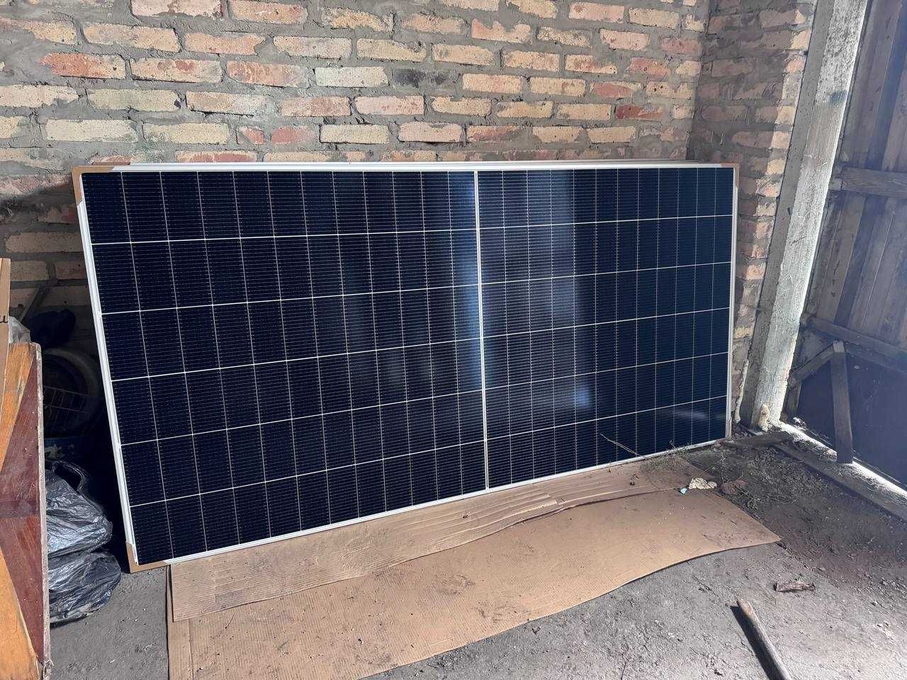 Сонячні панелі Tongwei Solar TWMND72HD590 590W на складі в Кременчуці.