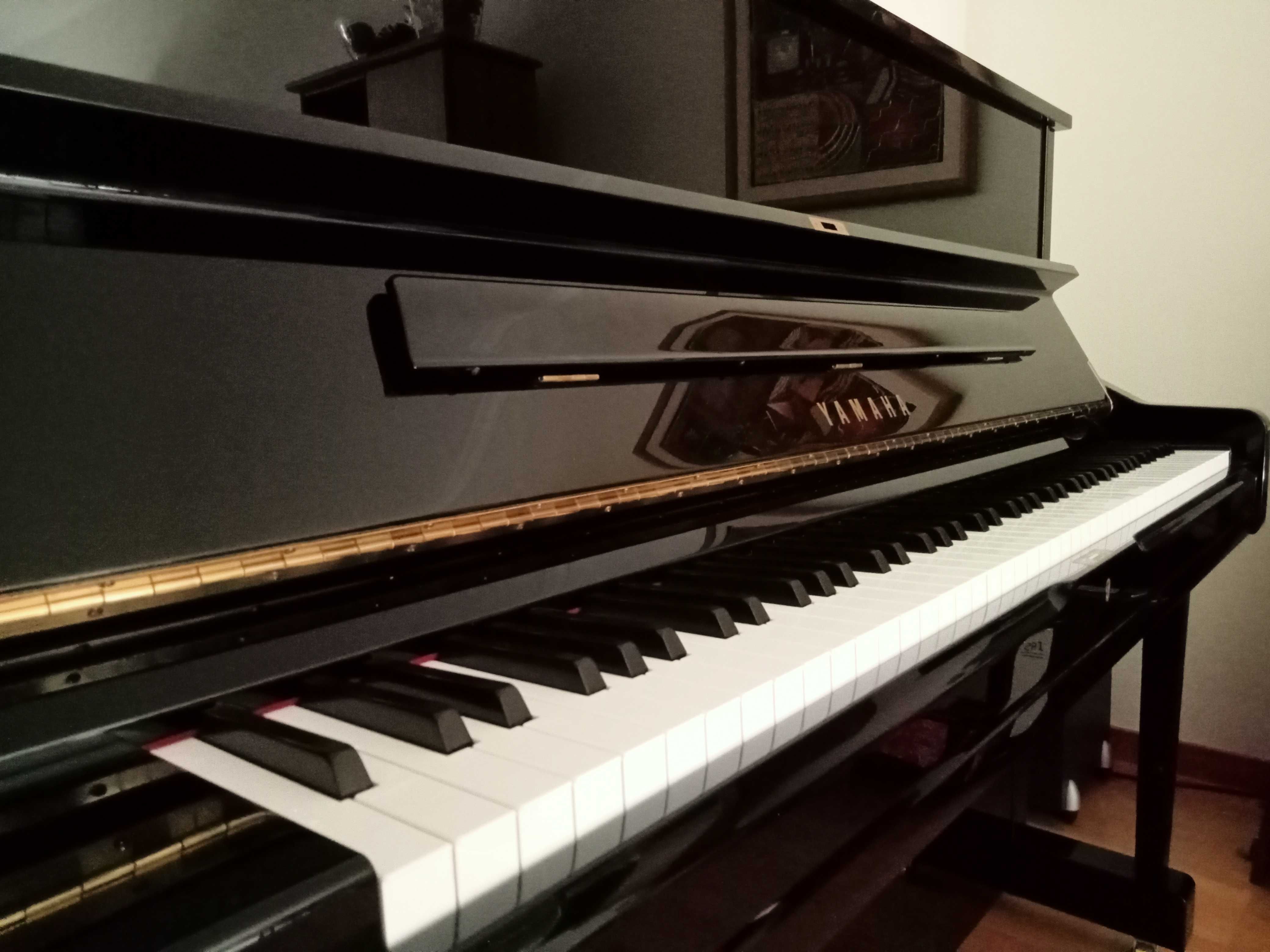 Piano Vertical Yamaha U1 – Excelente estado (2016)