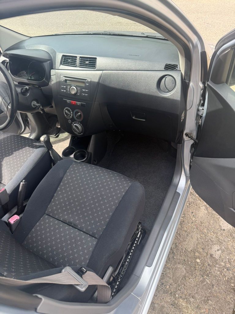 Daihatsu Coure 2007r