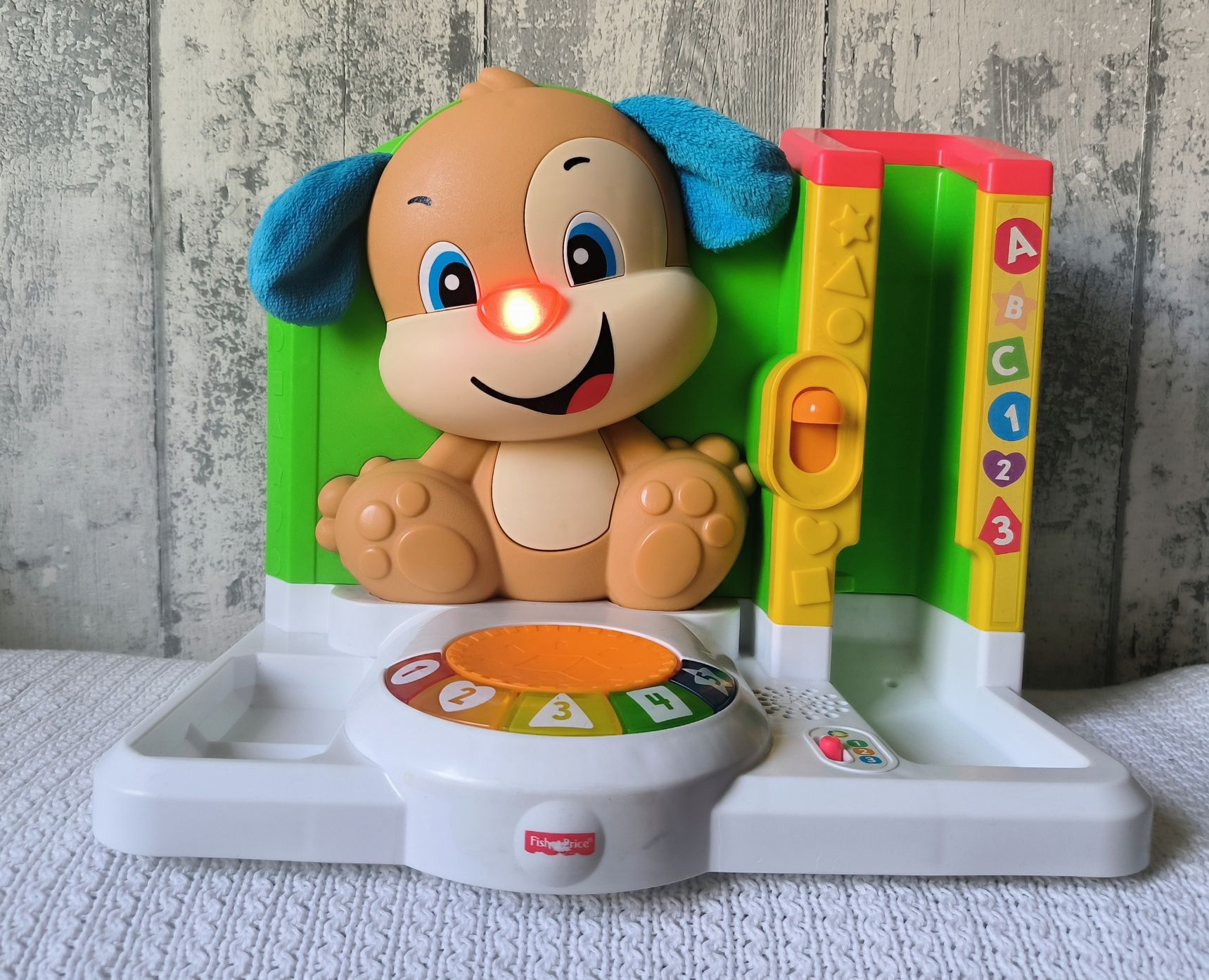 Edukacyjna stacja szczeniaczka Fisher Price 15 klocków gratis sorter