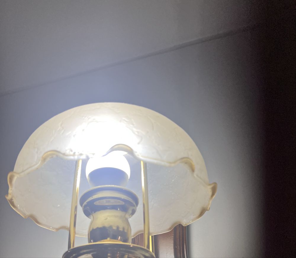 Vendo 2/1 candeeiro de parede
