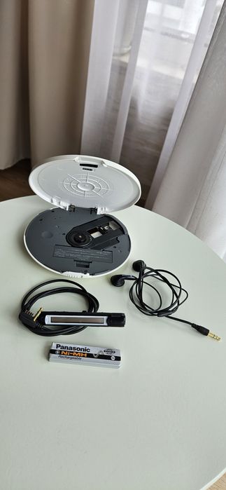 CD walkman Discman Sony D-EJ720